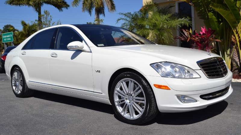 Illustration for article titled Here Are Ten Of The Best Luxury Cars On eBay For Less Than $50,000